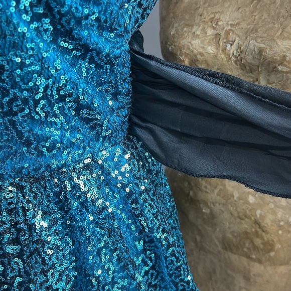 Blue sequin party dress - Picture 6 of 11